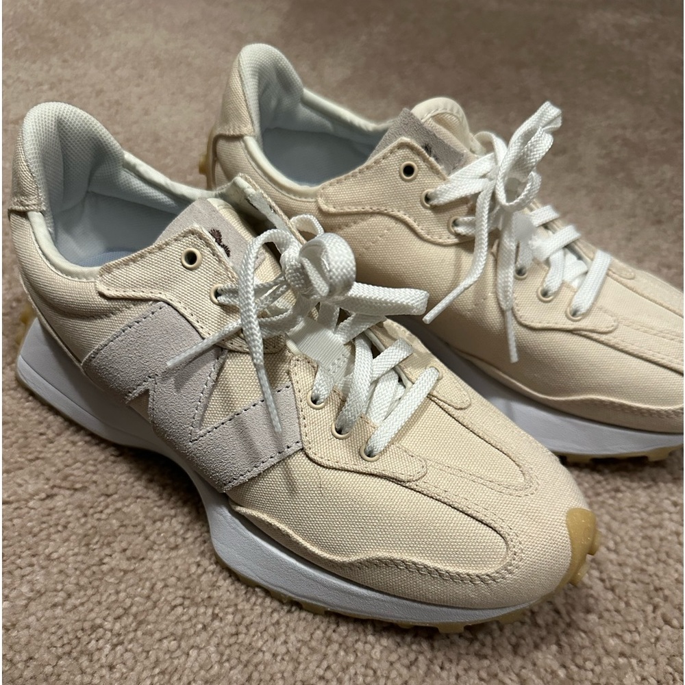 Womens New Balance 327